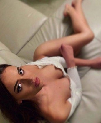 Открыта для экспериментов и готова исполнить все ваши фантазии. В Москве я создавала моменты, которые оставляли ощущение счастья и релаксации. Мои услуги включают классический и эротический массаж, интимные встречи, ролевые игры и многое другое. Я умею слушать, понимать и удовлетворять ваши потребности и желания. Восхитительные отзывы и фото подтверждают, что мое обаяние и прекрасные формы не оставляют равнодушными. Доверьтесь мне, и я подарю вам незабываемое удовольствие. 😘🔥🌹 #Moscow #escort 6891, 34 года